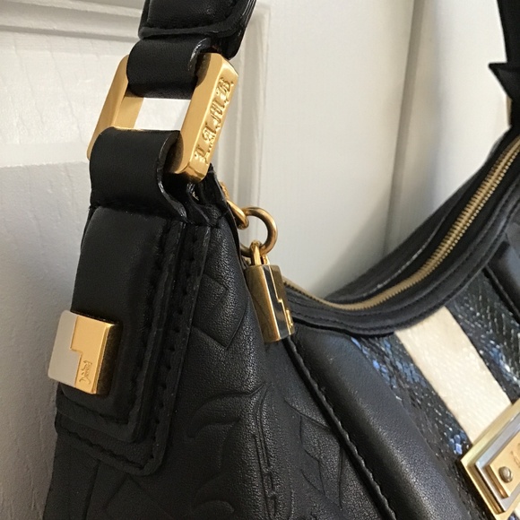 L.A.M.B. by Gwen Stefani black leather handbag with black/white snake skin strip - Picture 4 of 9